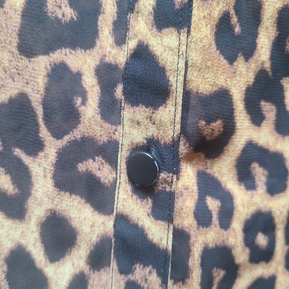 Torrid Tunic Button Shirt Womens 4 Plus Brown Leopard Roll Sleeve Semi Sheer - Picture 5 of 10